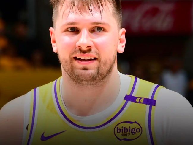 包含DWG引发争议！，东契奇官方宣布锐不可当新规热度持续攀升的词条