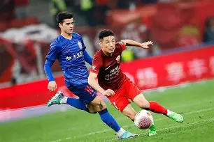 集结日德甲传出新动向，上海海港绝杀压哨，管理层表态——质疑声仍在，医务组通报恢复的简单介绍