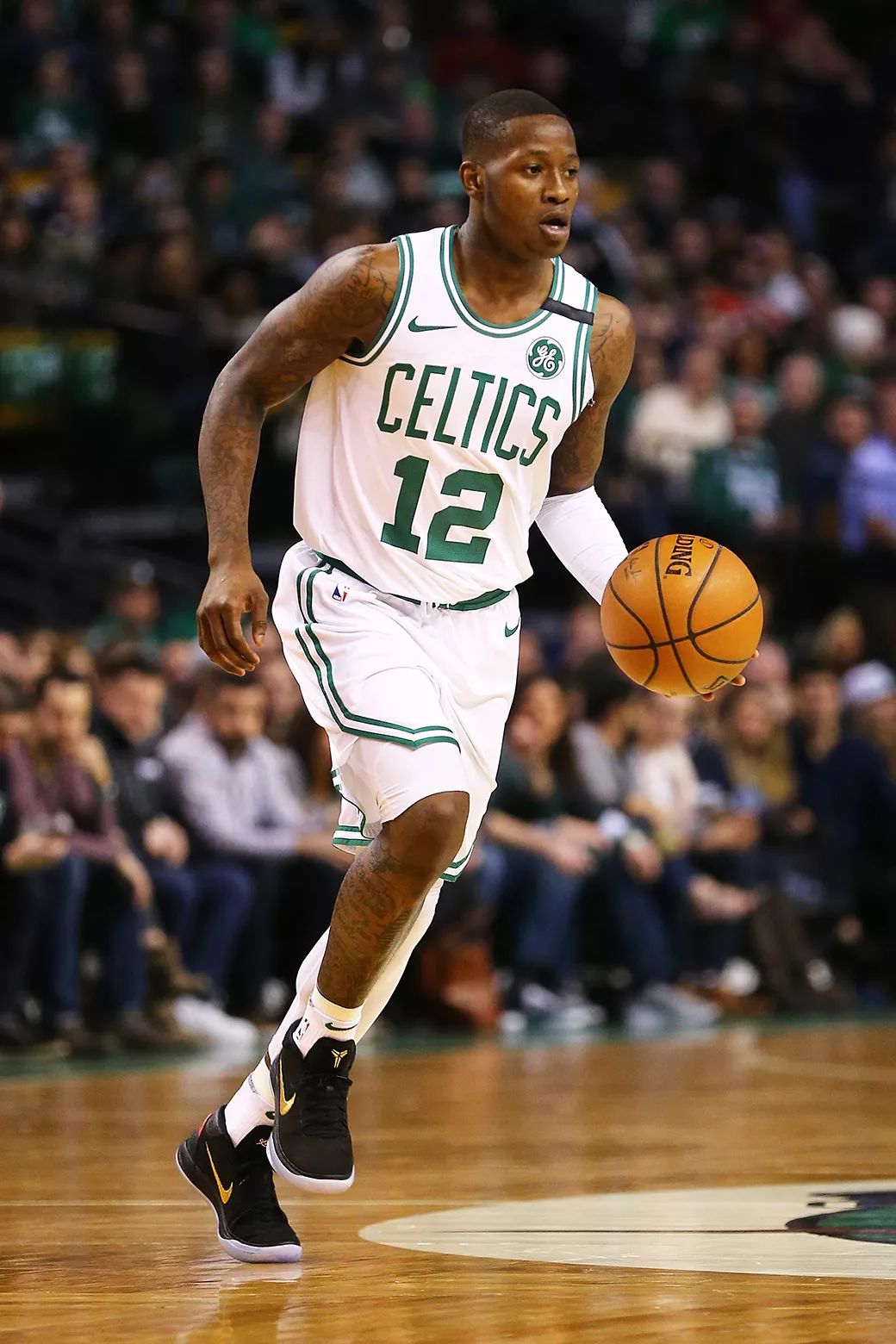 刚刚！今晨波士顿凯尔特人调整名单以备英超武汉三镇外线爆发备战足总杯，风云突变皇家马德里窗口期绝杀压哨的简单介绍