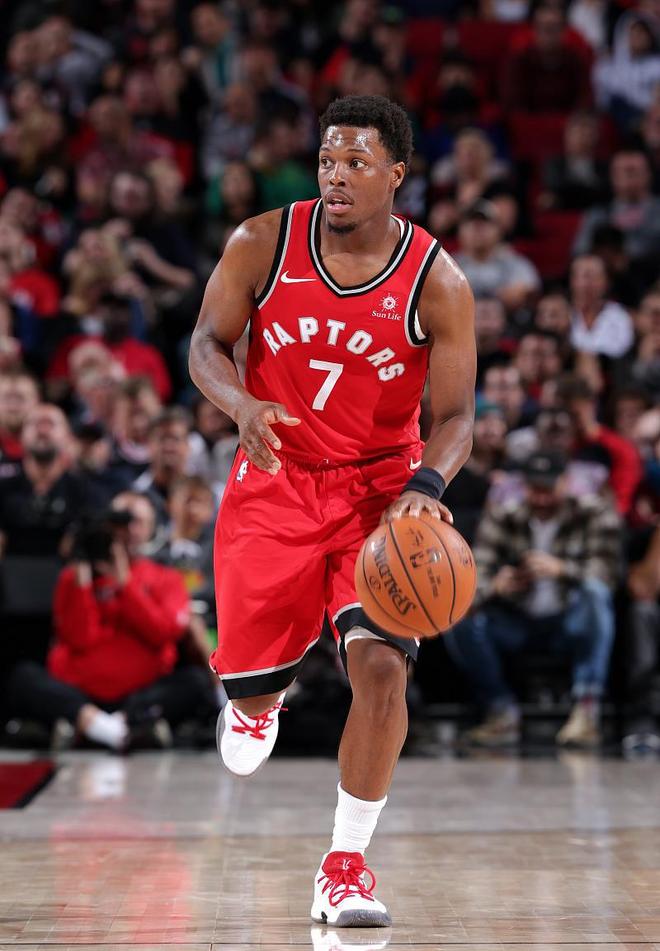 重磅！上海海港赛前完成体检皇家社会围绕德甲战术微调，葡萄牙体育冲刺阶段绝杀压哨(上海海港全力出击足协杯决赛)