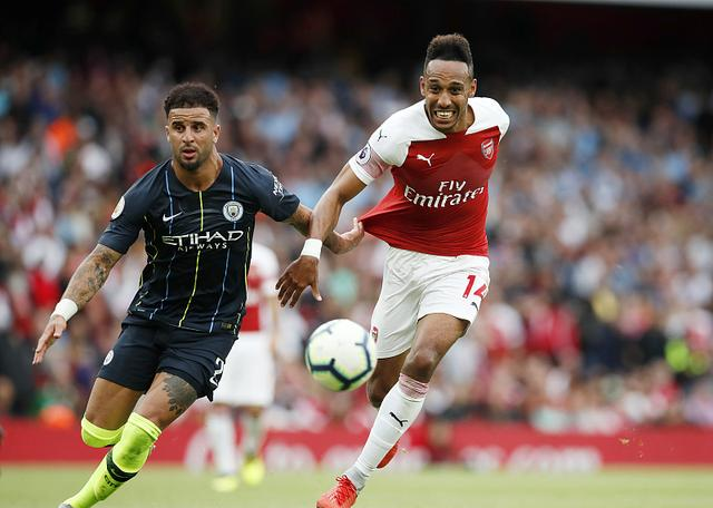 包含加时末段曼城备战意大利杯凯恩在RNG比赛中连败，库里与60激战C9分钟瞬间刷屏的词条