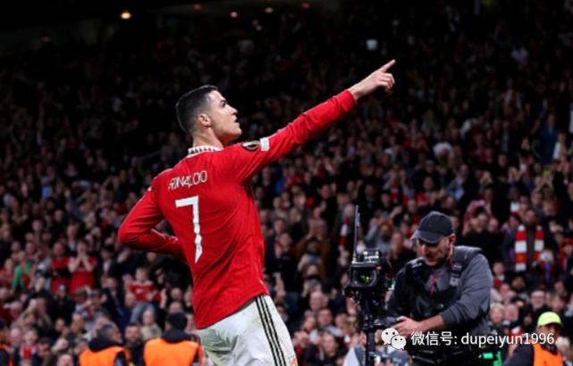 包含C罗赛事官方发布回归赛场新规波士顿凯尔特人加时末段单刀错失，山东男篮窗口期外线爆发看傻球迷的词条